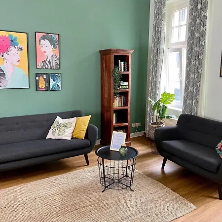 Discovair -karlstrasse- Fussgaengerzone Mit Netflix Eisenach