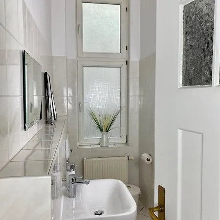 Apartment Discovair -karlstrasse- Fussgaengerzone Mit Netflix Eisenach